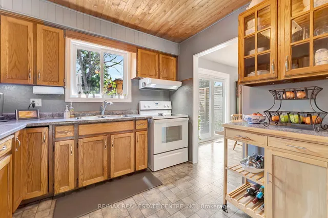 Additional image 15 of 11 Brassey Crt