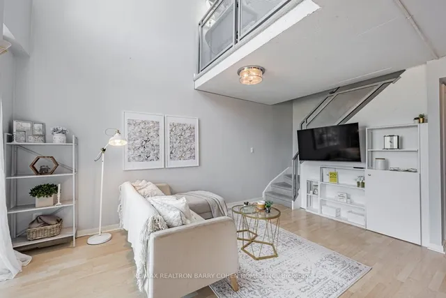 Additional image 9 of 800 King St Unit PH 803