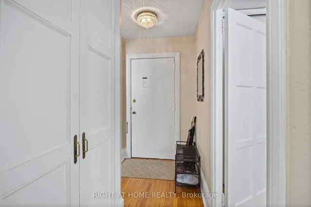 Additional image 6 of 100 Oriole Pkwy Unit 108