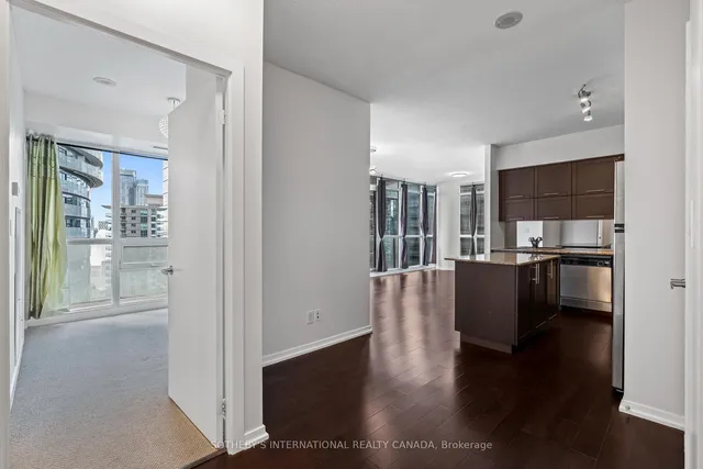 Additional image 4 of 55 Bremner Blvd Unit 2701