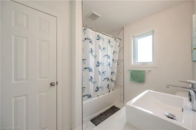 Additional image 36 of 164 Heiman St Unit 5C