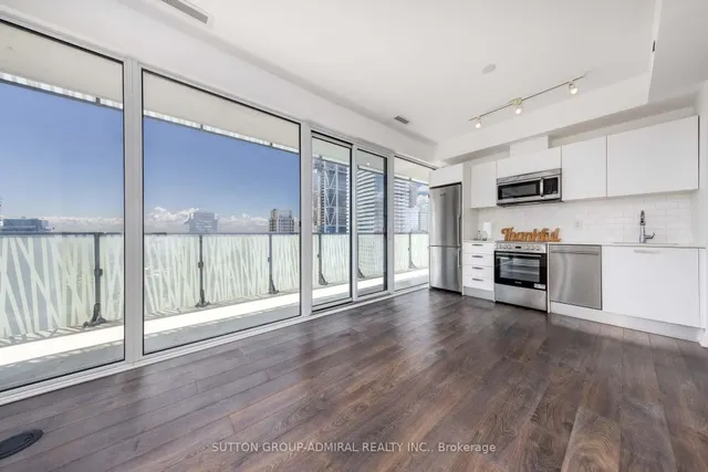 Additional image 10 of 42 Charles St Unit 4403