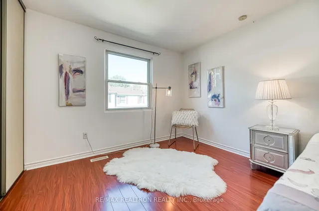 Additional image 33 of 91 L'Amoreaux Dr Unit 79