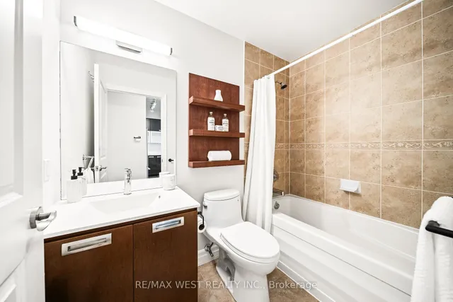 Additional image 11 of 20 Gothic Ave Unit 412