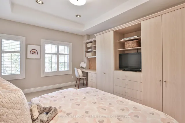 Additional image 21 of 523 Fairlawn Ave