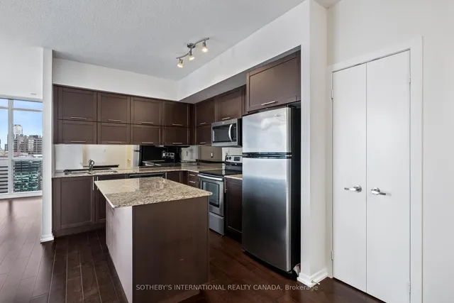 Additional image 8 of 55 Bremner Blvd Unit 2701