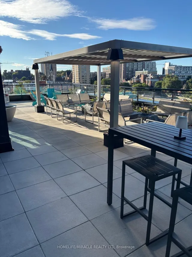 Additional image 37 of 60 Charles St Unit 1001