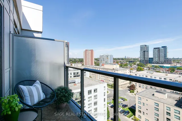 Additional image 16 of 812 Lansdowne Ave Unit 1304