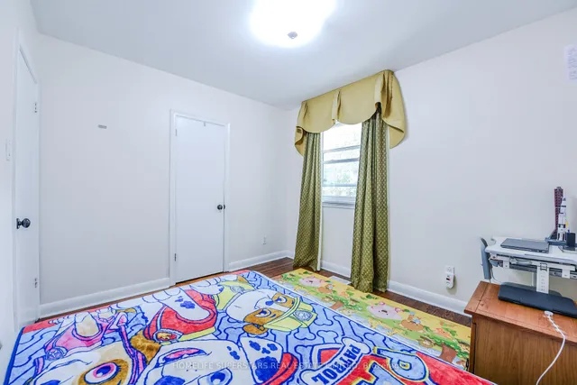 Additional image 21 of 3987 Bloor St