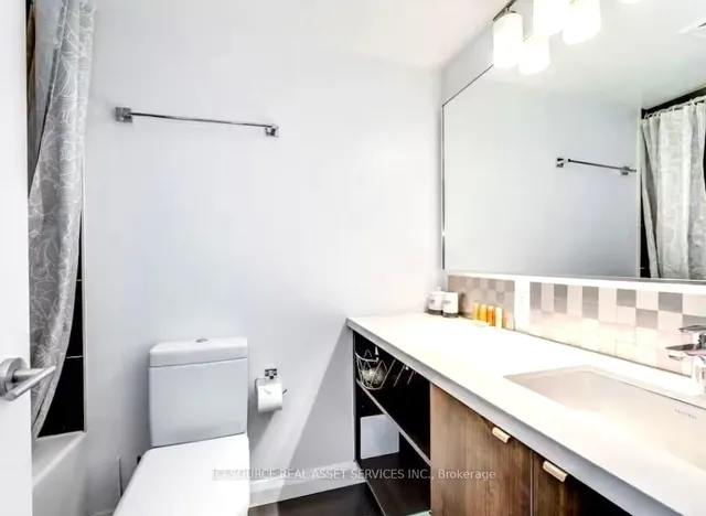 Additional image 4 of 155 Yorkville Ave Unit 2917