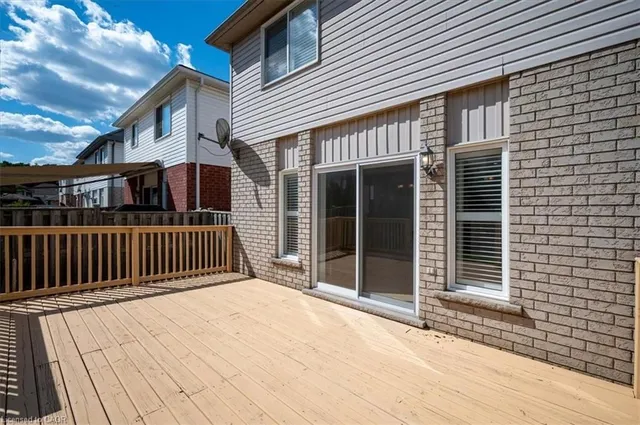 Additional image 41 of 51 Peach Blossom Cres