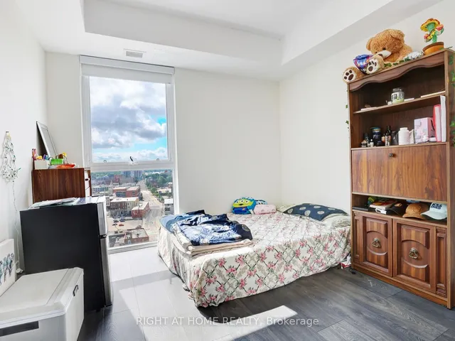 Additional image 22 of 60 Charles St Unit 1804