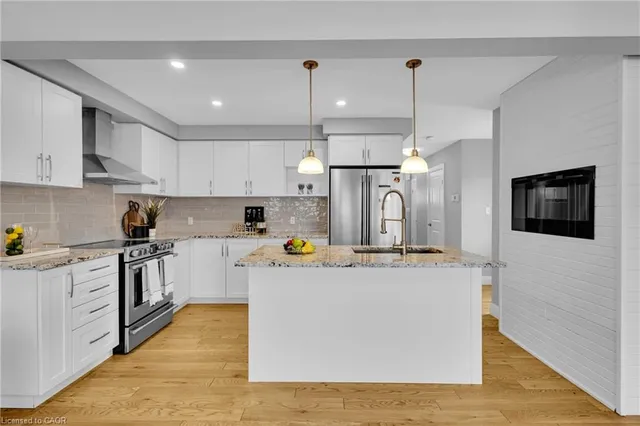 Additional image 10 of 121 Hollybrook Trail