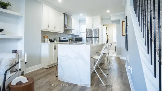 Additional image 7 of 1598 Dufferin St