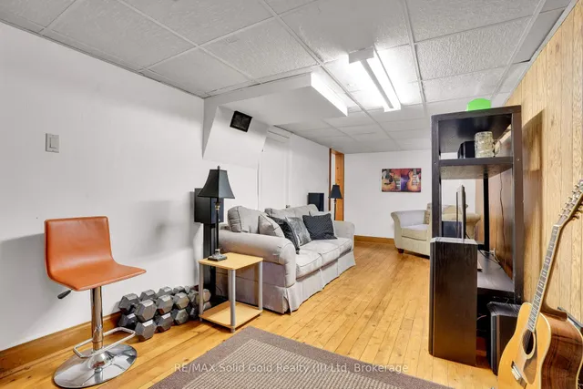 Additional image 28 of 142 Lancaster St