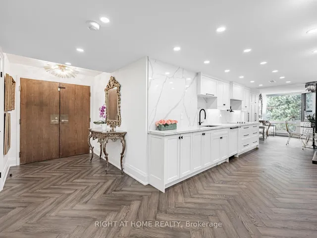 Additional image 4 of 1166 Bay St Unit 401