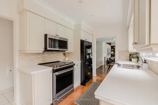 Additional image 16 of 30 Skyview Cres