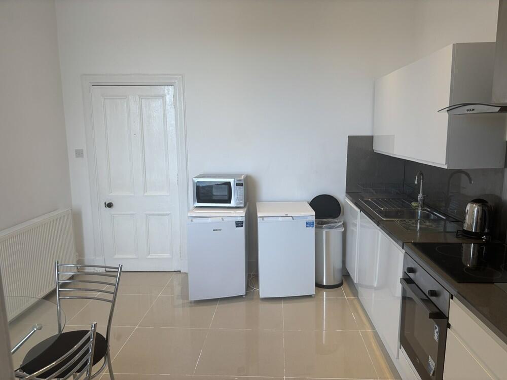 Additional image 4 of 44 Midstocket Road, 2nd Floor Right, Aberdeen, AB15 5JD