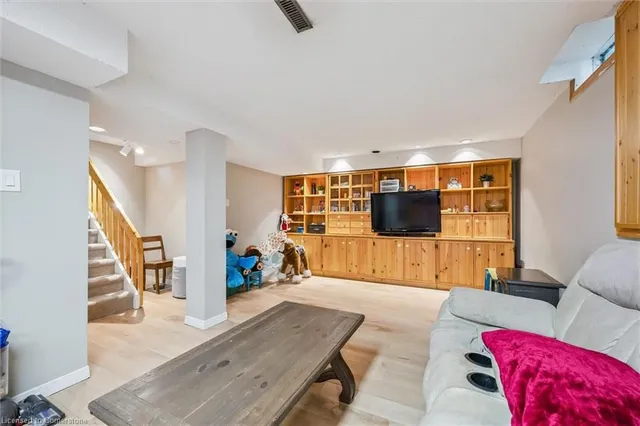 Additional image 30 of 177 Royal Orchard Dr