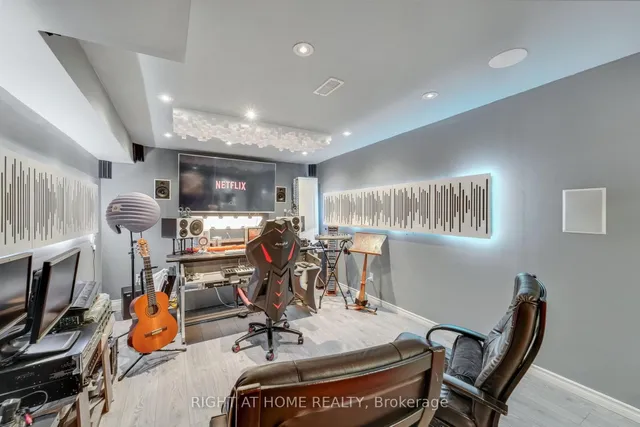 Additional image 37 of 3 Jean Dempsey Gate