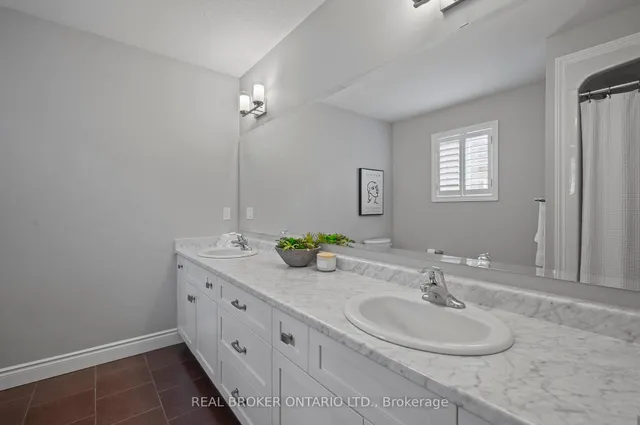 Additional image 30 of 70 Pioneer Tower Rd