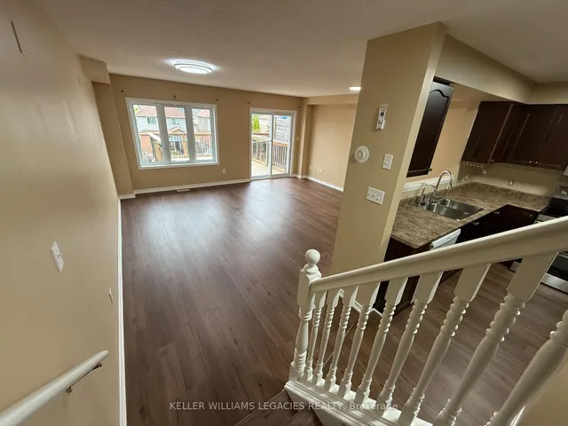 Additional image 8 of 933 Zeller Cres