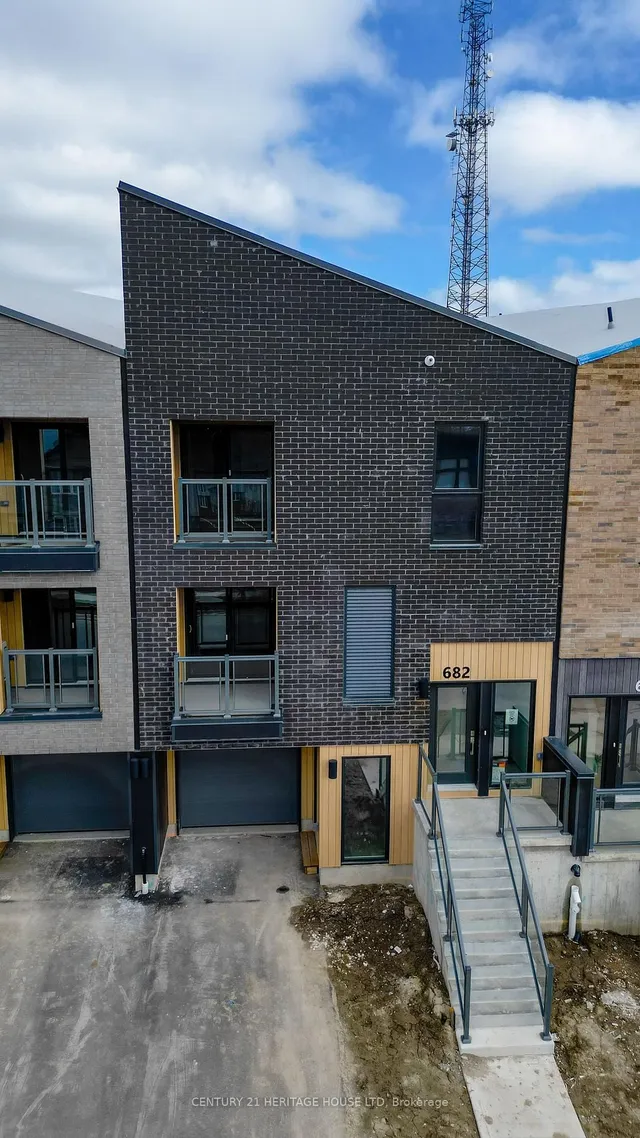 Additional image 2 of 682 Benninger Dr