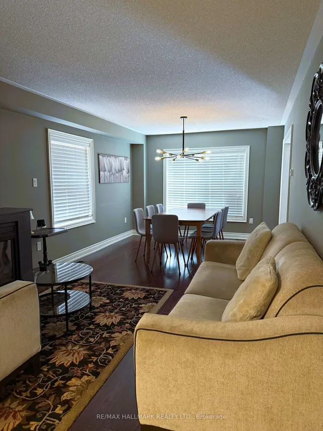 Additional image 6 of 215 Queenslea Ave