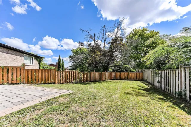 Additional image 42 of 21 Whitehorn Cres