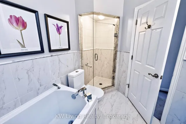 Additional image 18 of 19 Deal Ave