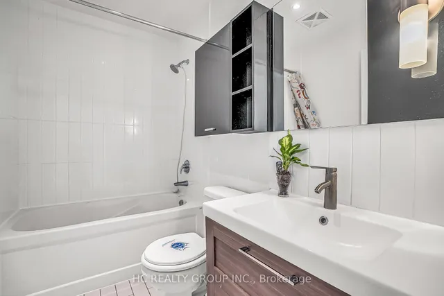 Additional image 19 of 33 Singer Crt Unit 2205