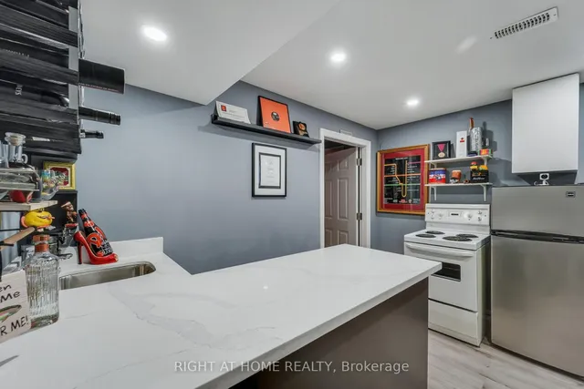 Additional image 38 of 3 Jean Dempsey Gate