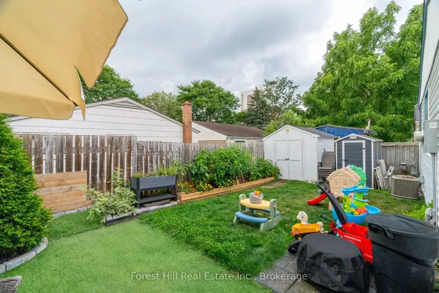 Additional image 42 of 130 Pepperwood Cres