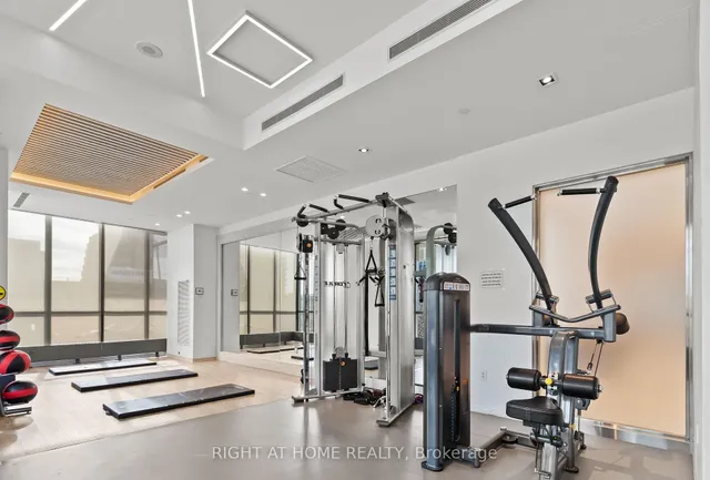 Additional image 43 of 15 Fort York Blvd Unit 3205