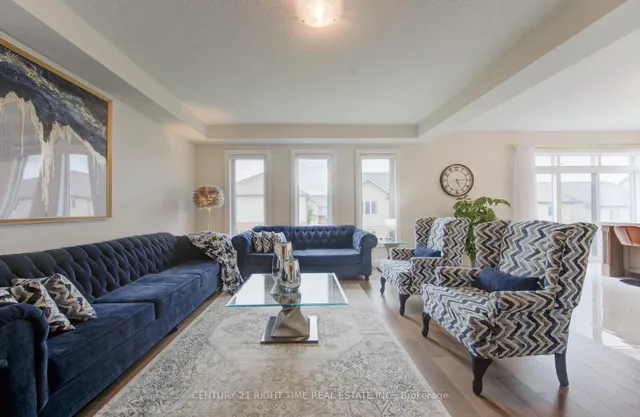 Additional image 20 of 546 Bridgemill Cres