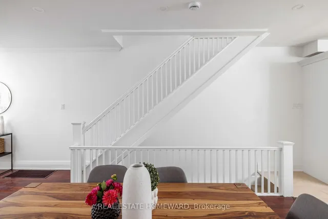 Additional image 16 of 27 Normandy Blvd