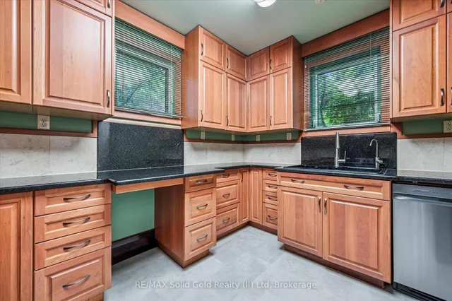 Additional image 14 of 5 Dekay St