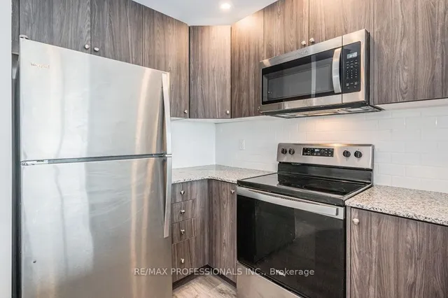 Additional image 23 of 60 Charles St Unit 2504