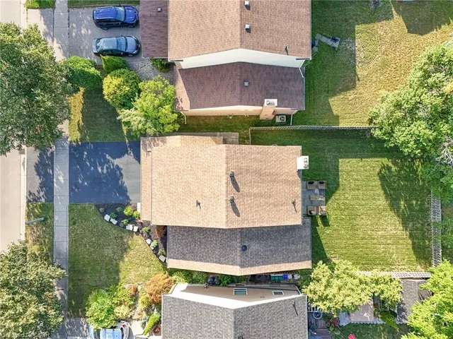 Additional image 37 of 40 Highview Dr