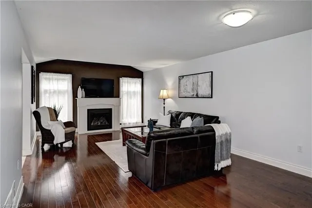 Additional image 16 of 72 Helena Feasby St