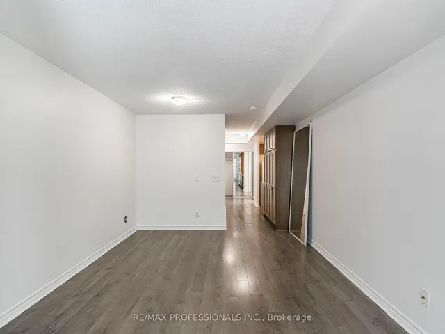 Additional image 6 of 763 Bay St Unit 707