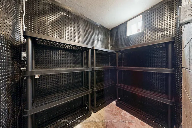 Additional image 28 of 22 Woodenhill Crt