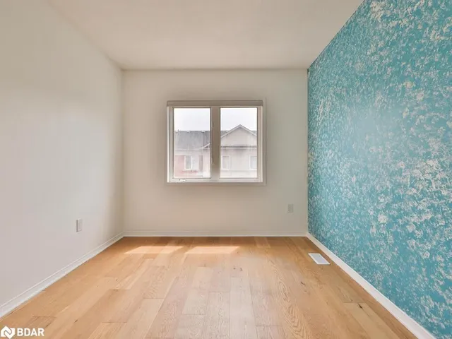 Additional image 30 of 41 Stagecoach Cir