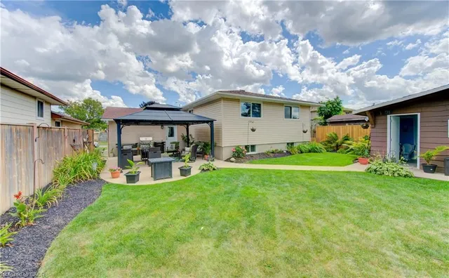 Additional image 31 of 109 Westchester Dr