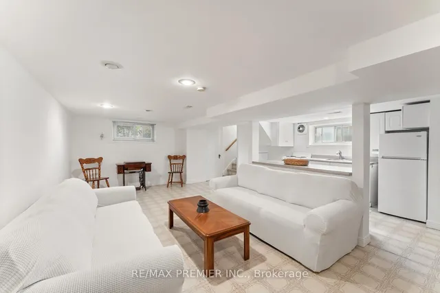 Additional image 21 of 138 Kane Ave