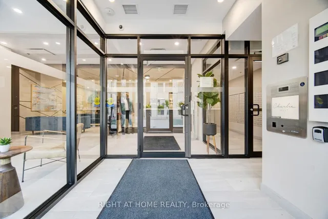 Additional image 8 of 60 Charles St Unit 1804