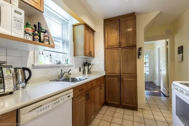 Additional image 13 of 97 Union Blvd