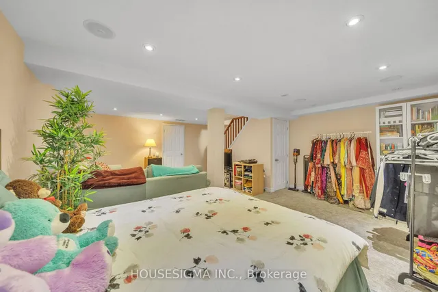 Additional image 34 of 50 Westmount Rd Unit 16