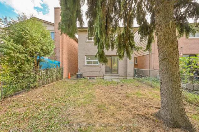 Additional image 44 of 32 Woodsview Ave