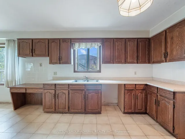 Additional image 11 of 150 Maybourne Ave